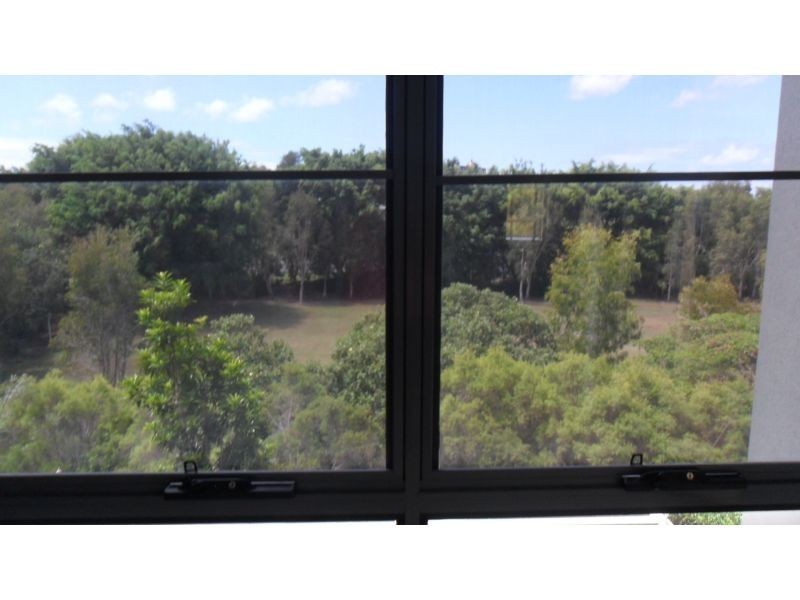 1 The Vistas Drive, Carrara QLD 4211