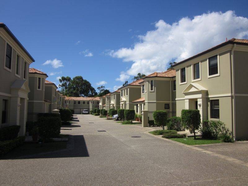 99-101 Heeb Street, Benowa QLD 4217