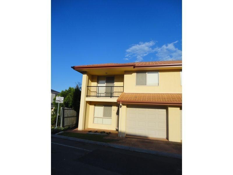 7 Johnston Street, Carina QLD 4152