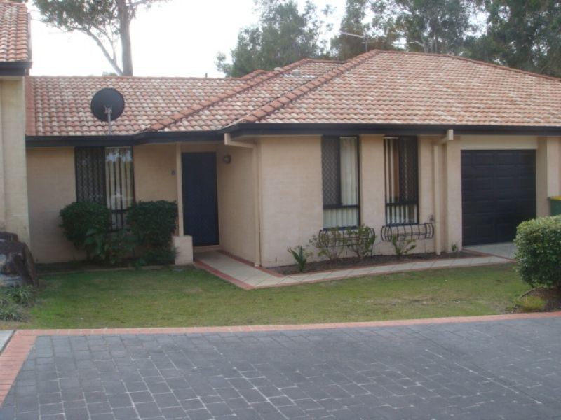8, 20 Brown Street, Labrador QLD 4215
