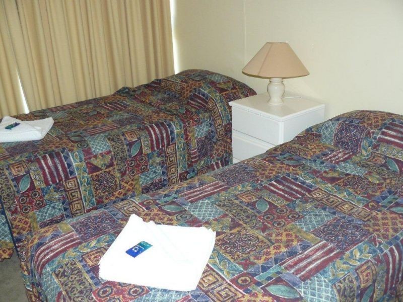 9 Bayview Street, Runaway Bay QLD 4216