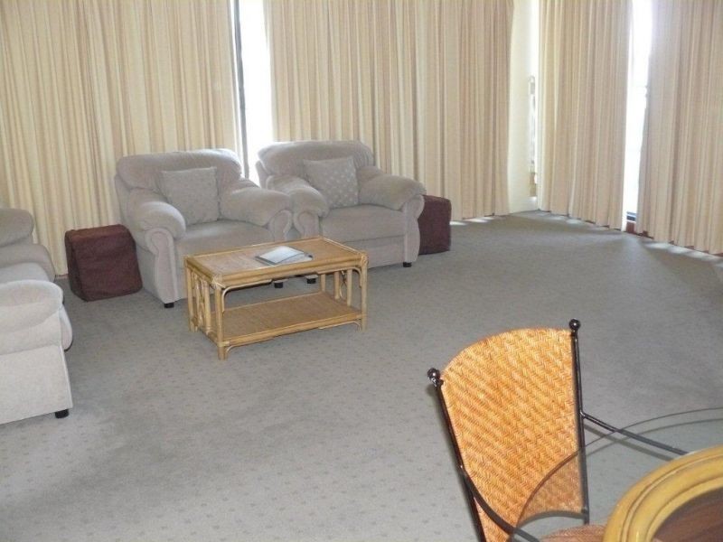 9 Bayview Street, Runaway Bay QLD 4216