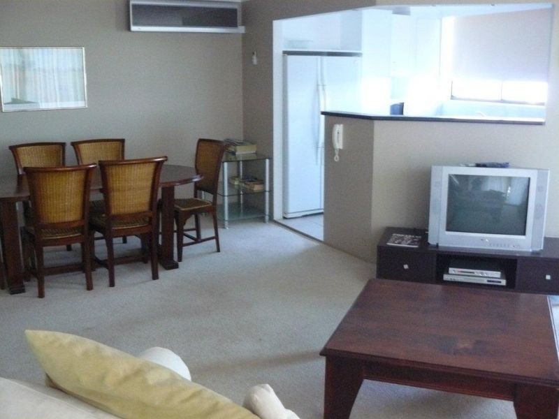 9 Bayview Street, Runaway Bay QLD 4216