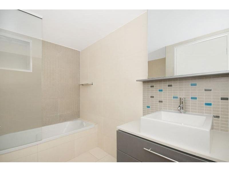 32 Stanley Street, Townsville City QLD 4810