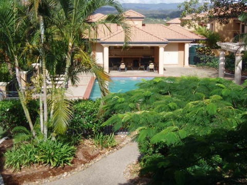 85 Palm Meadows Drive, Carrara QLD 4211