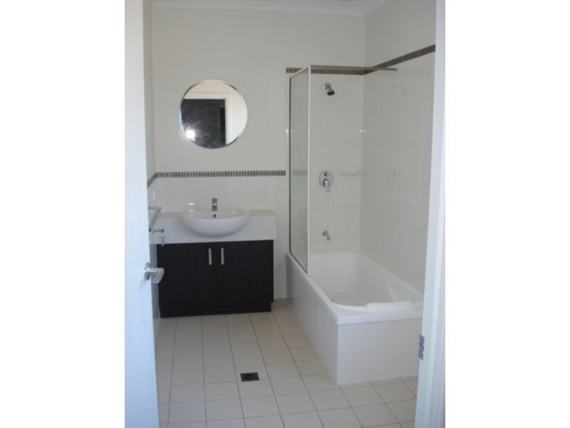 25 Abell Road, Cannonvale QLD 4802