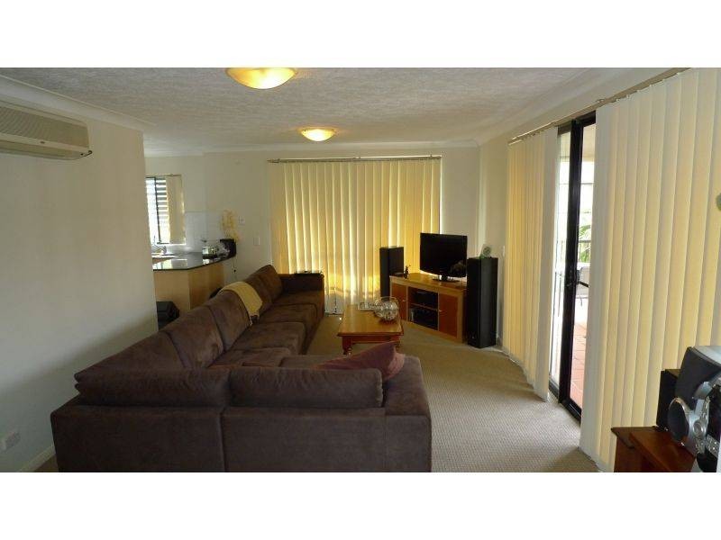 38 Labrador Street, Labrador QLD 4215