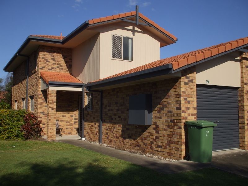 11 Waterford Court, Bundall QLD 4217