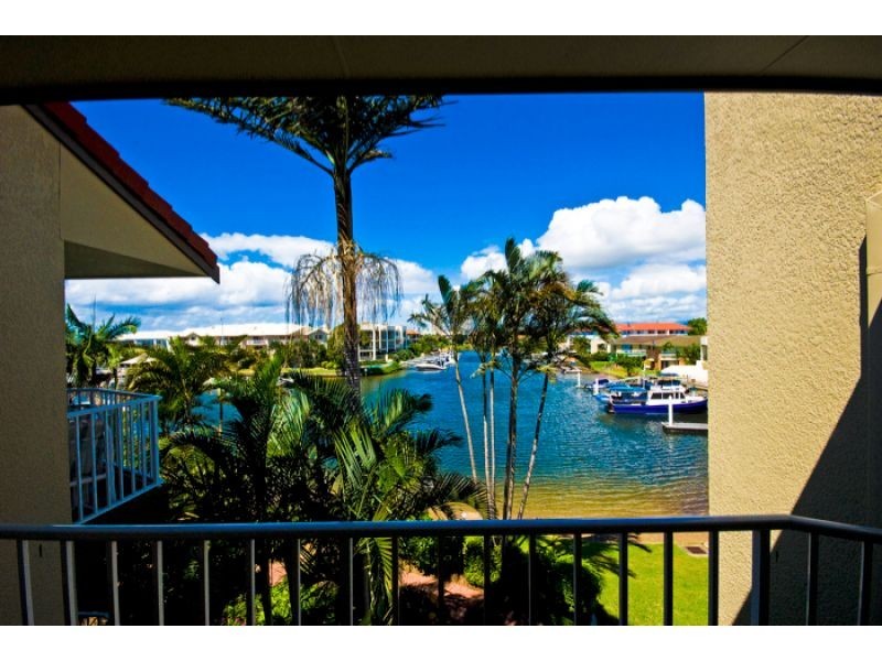 55, 22 Jennifer Avenue, Runaway Bay QLD 4216