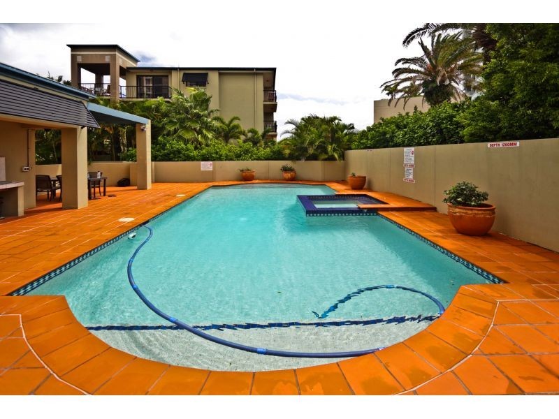 38 Labrador Street, Labrador QLD 4215