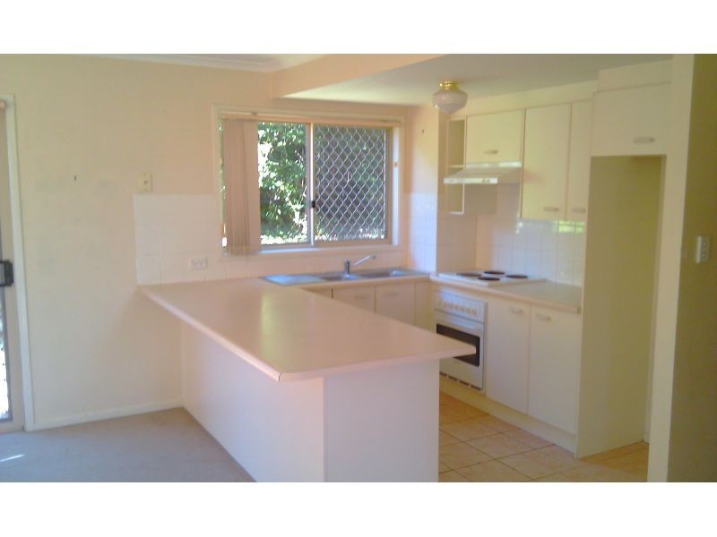 11, 1A Alison Road, Carrara QLD 4211