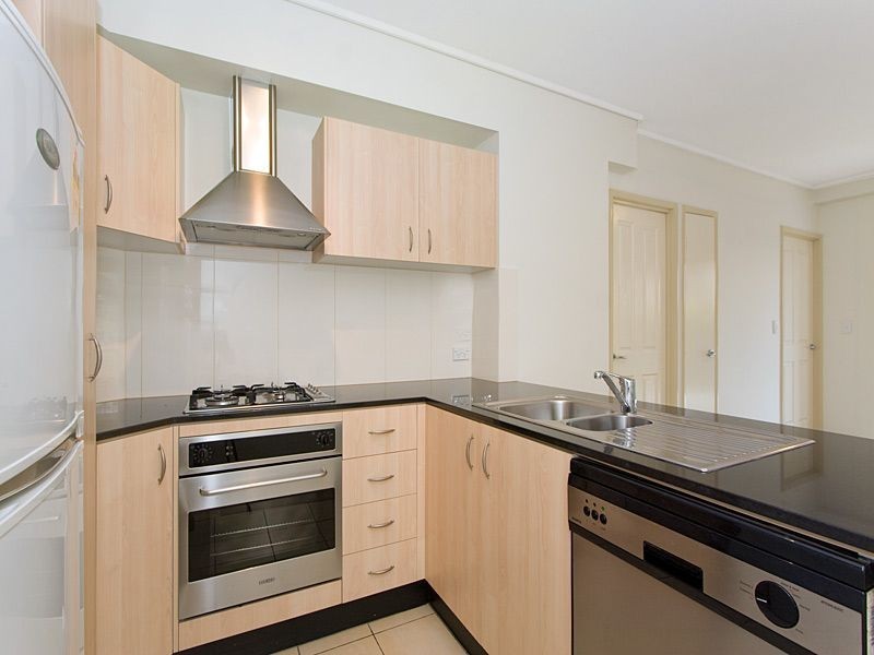 9 Sylvan Road, Toowong QLD 4066