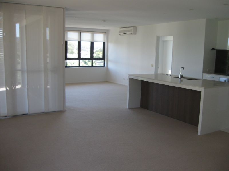 4/305, c/- 283 Easthill Drive, Robina QLD 4226