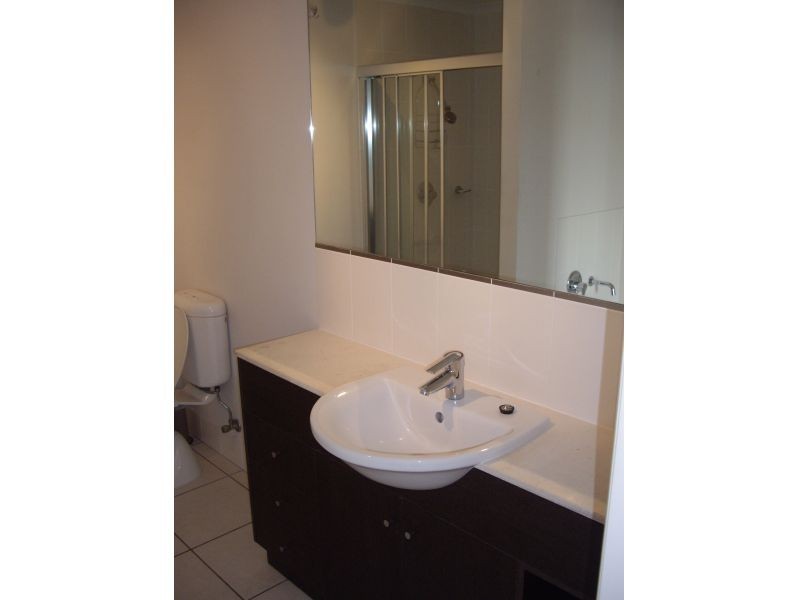1, 79 Spence Street, Cairns QLD 4870