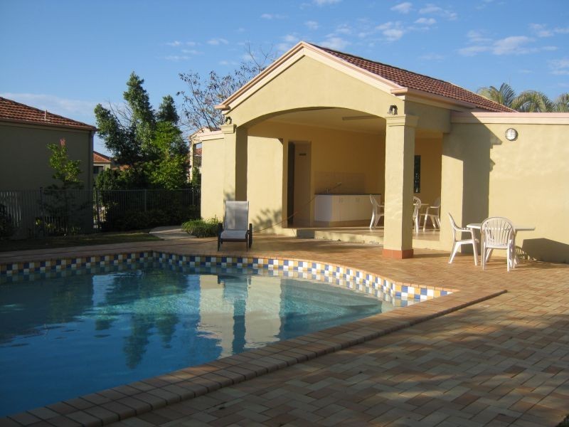 1 Santa Isobel Boulevard, Pacific Pines QLD 4211