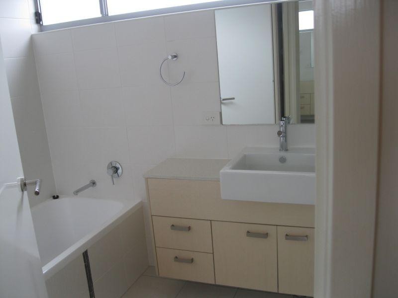 Milton QLD 4064