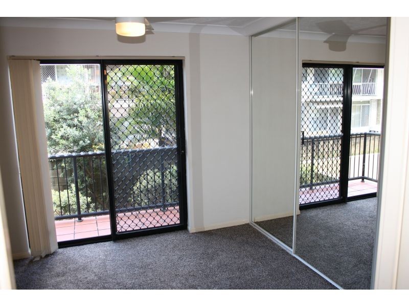 38 Labrador Street, Labrador QLD 4215