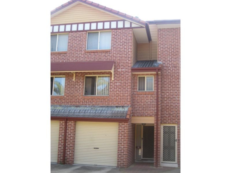 100 Racecourse Road, Bundall QLD 4217