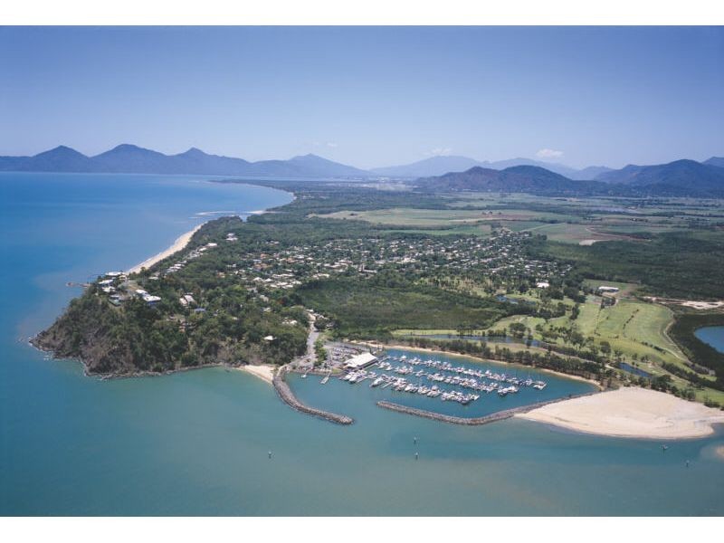 521 Varley Street, Yorkeys Knob QLD 4878