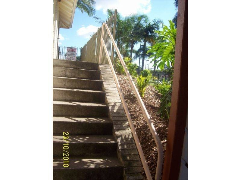 Clear Island Waters QLD 4226
