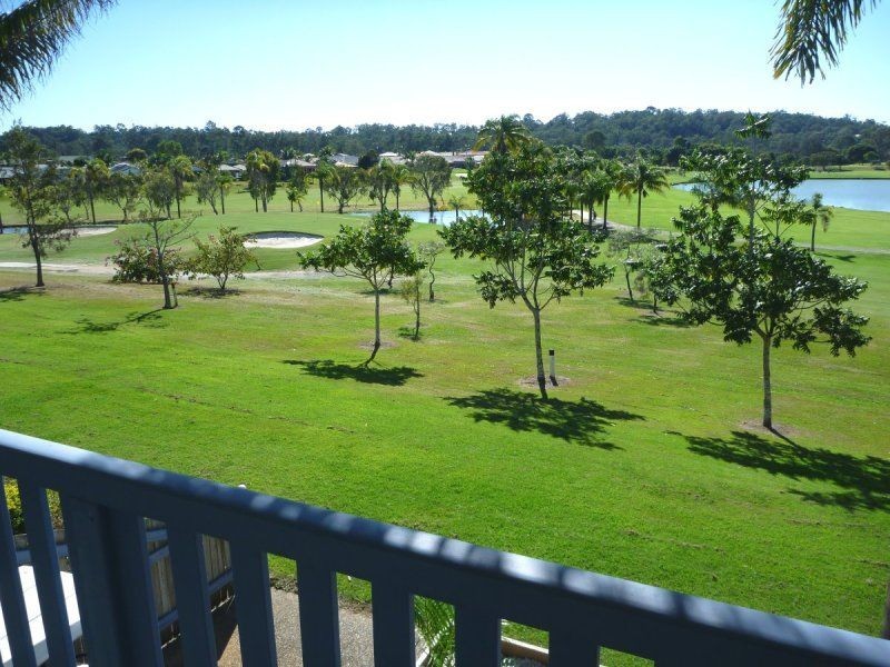 8 Peninsula Avenue, Cornubia QLD 4130