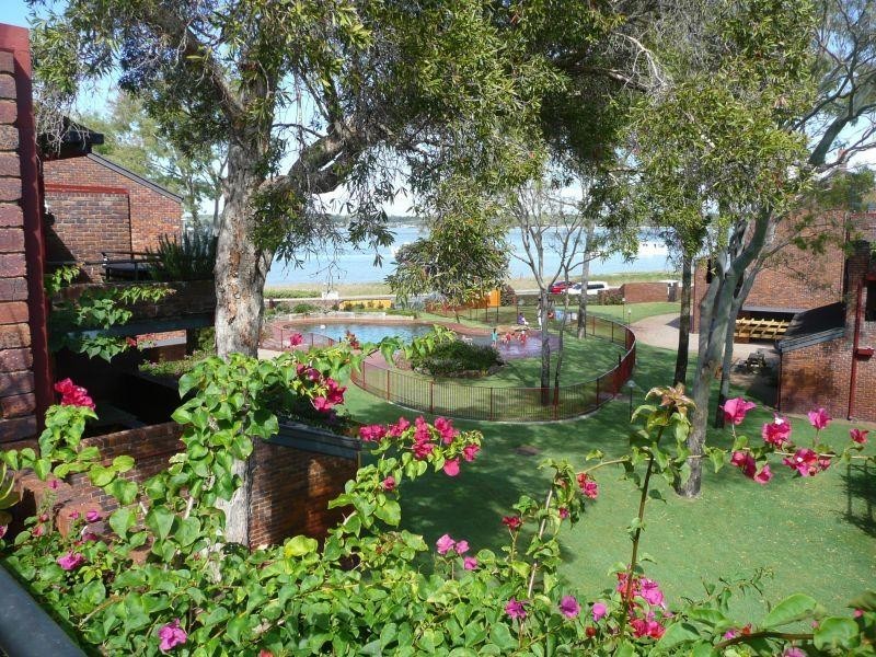 97 Sylvan Beach Esplanade, Bellara QLD 4507