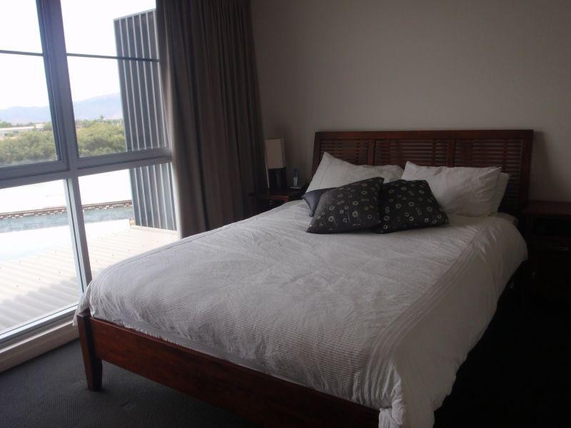 32 Stanley Street, Townsville City QLD 4810