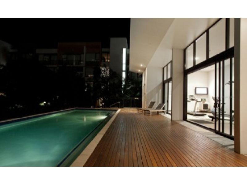 244, 10 Pidgeon Close, West End QLD 4101