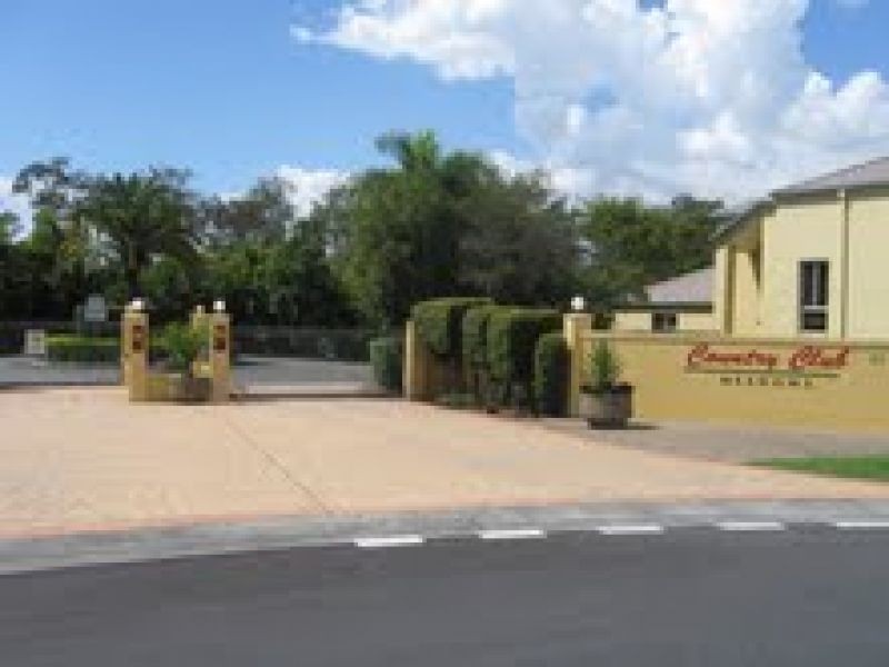 95 Arundel Drive, Arundel QLD 4214