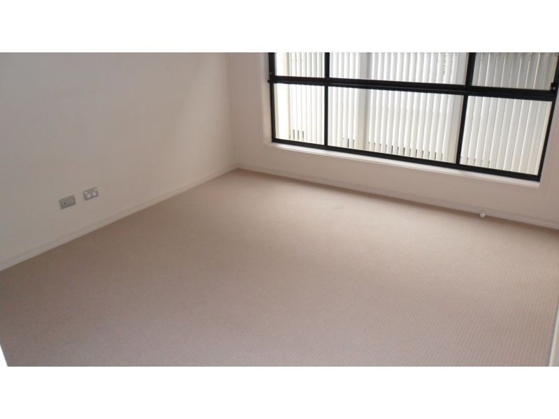 1 The Vistas Drive, Carrara QLD 4211