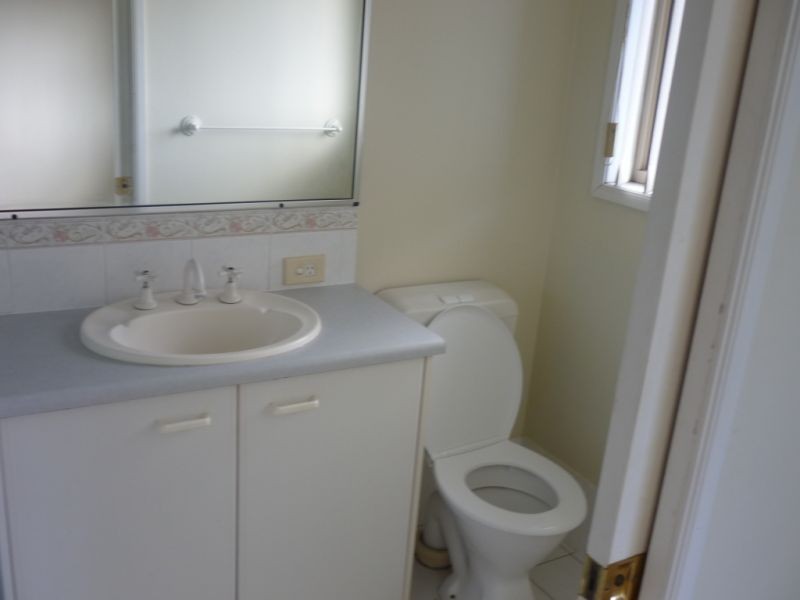 1 Alison Road, Carrara QLD 4211