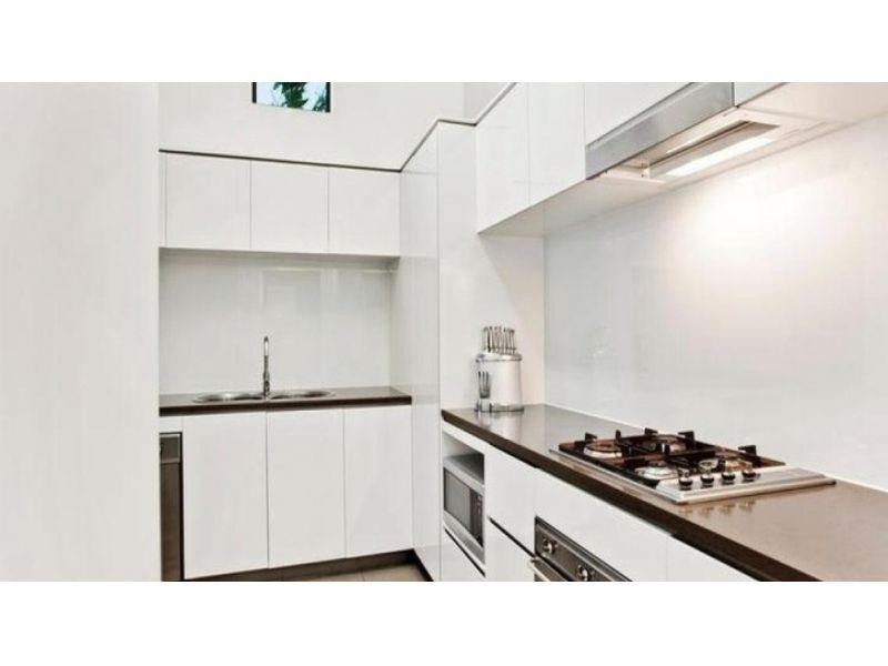 4/15 Walsh Street, Milton QLD 4064