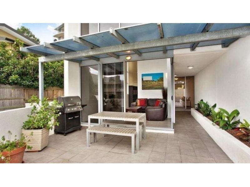 4/15 Walsh Street, Milton QLD 4064