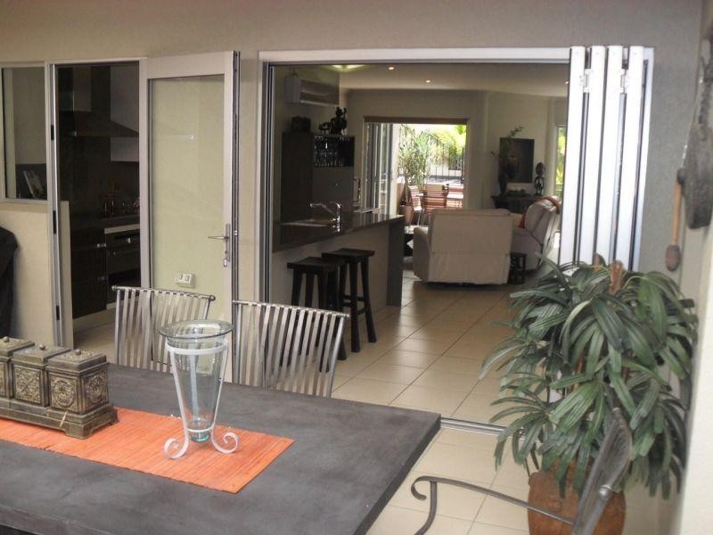 79 Spence Street, Cairns QLD 4870