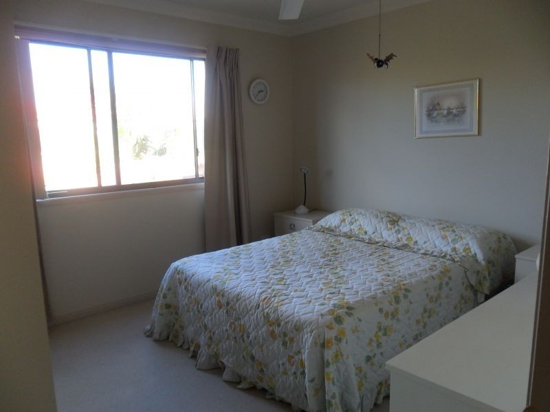 20 Fairway Drive, Clear Island Waters QLD 4226