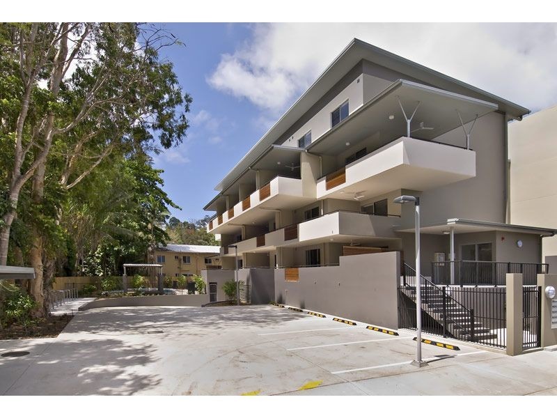 521 Varley Street, Yorkeys Knob QLD 4878