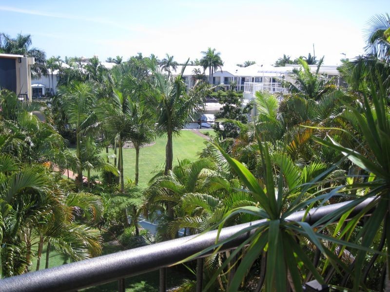 32, 41a Broadwater Street, Runaway Bay QLD 4216