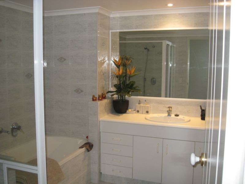 32, 41a Broadwater Street, Runaway Bay QLD 4216