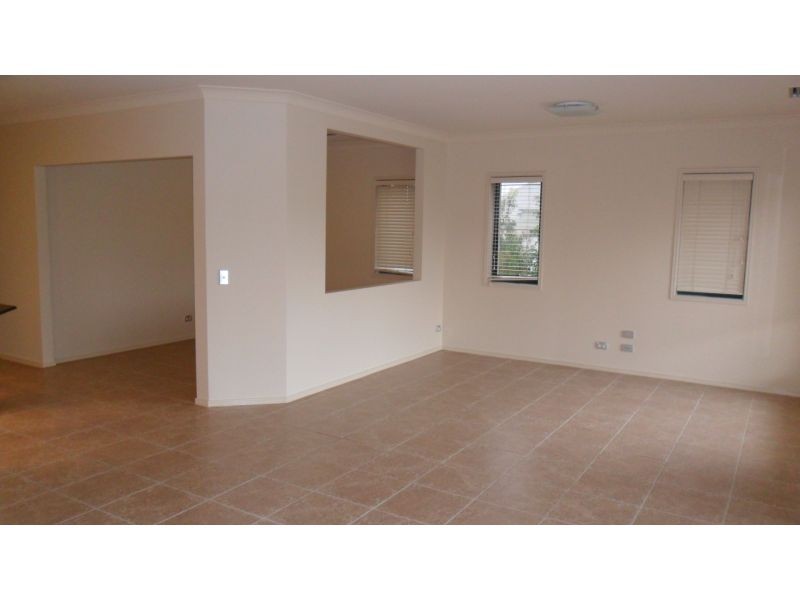 2154, 1 The Vistas Drive, Carrara QLD 4211