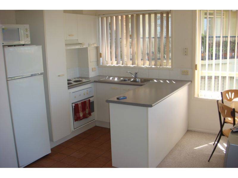 1/416 Marine Parade, Biggera Waters QLD 4216