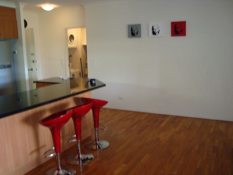 24 Slayter Avenue, Bundall QLD 4217