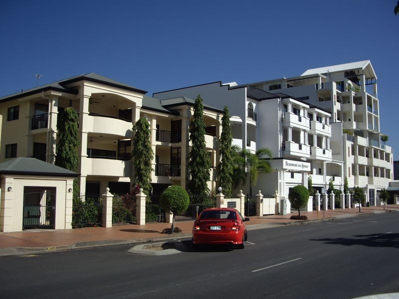 79 Spence Street, Cairns QLD 4870