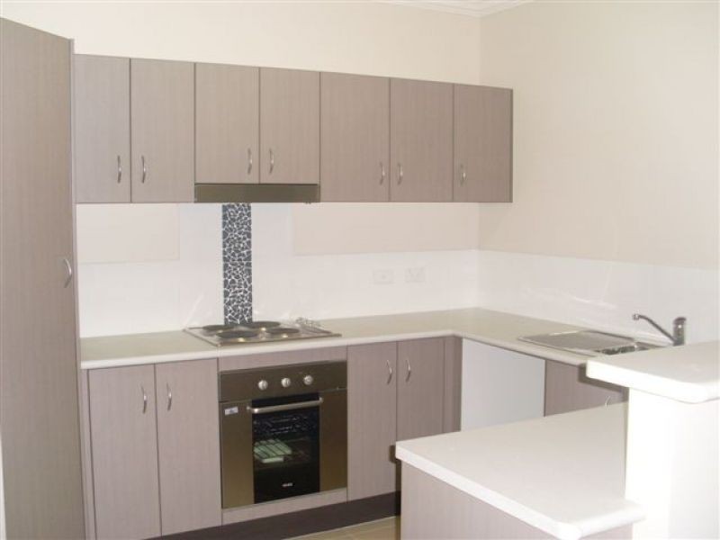 120, 22 Ward Street, Mooroobool QLD 4870