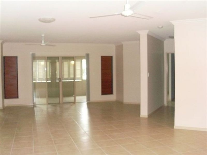 120, 22 Ward Street, Mooroobool QLD 4870