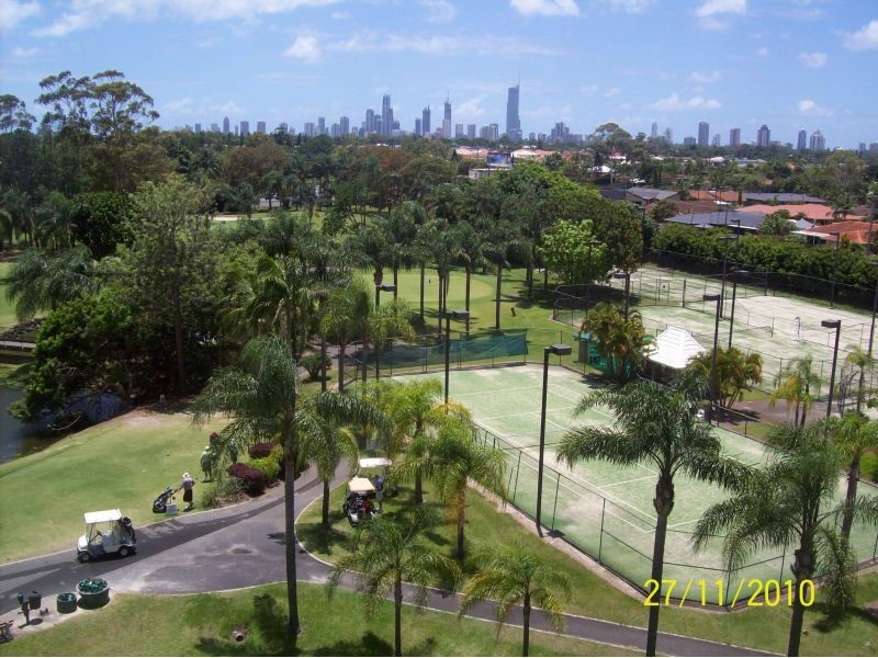 11-13 Fairway Drive, Clear Island Waters QLD 4226