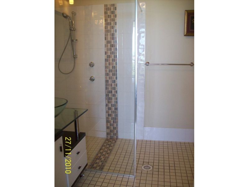 11-13 Fairway Drive, Clear Island Waters QLD 4226