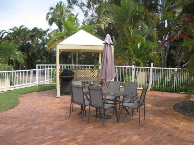 5, 41a Broadwater Street, Runaway Bay QLD 4216
