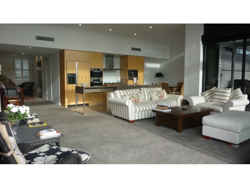 107, 10 Pidgeon Close, West End QLD 4101
