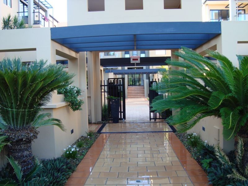 24 Slayter Avenue, Bundall QLD 4217