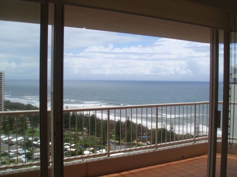 1 Peak Avenue, Main Beach QLD 4217